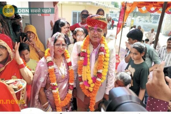 गांव बुचावास में शिक्षक गंगाधर मिश्रा की सेवानिवृत्ति पर निकाला भव्य डीजे जुलूस, ग्रामीणों ने किया सम्मान